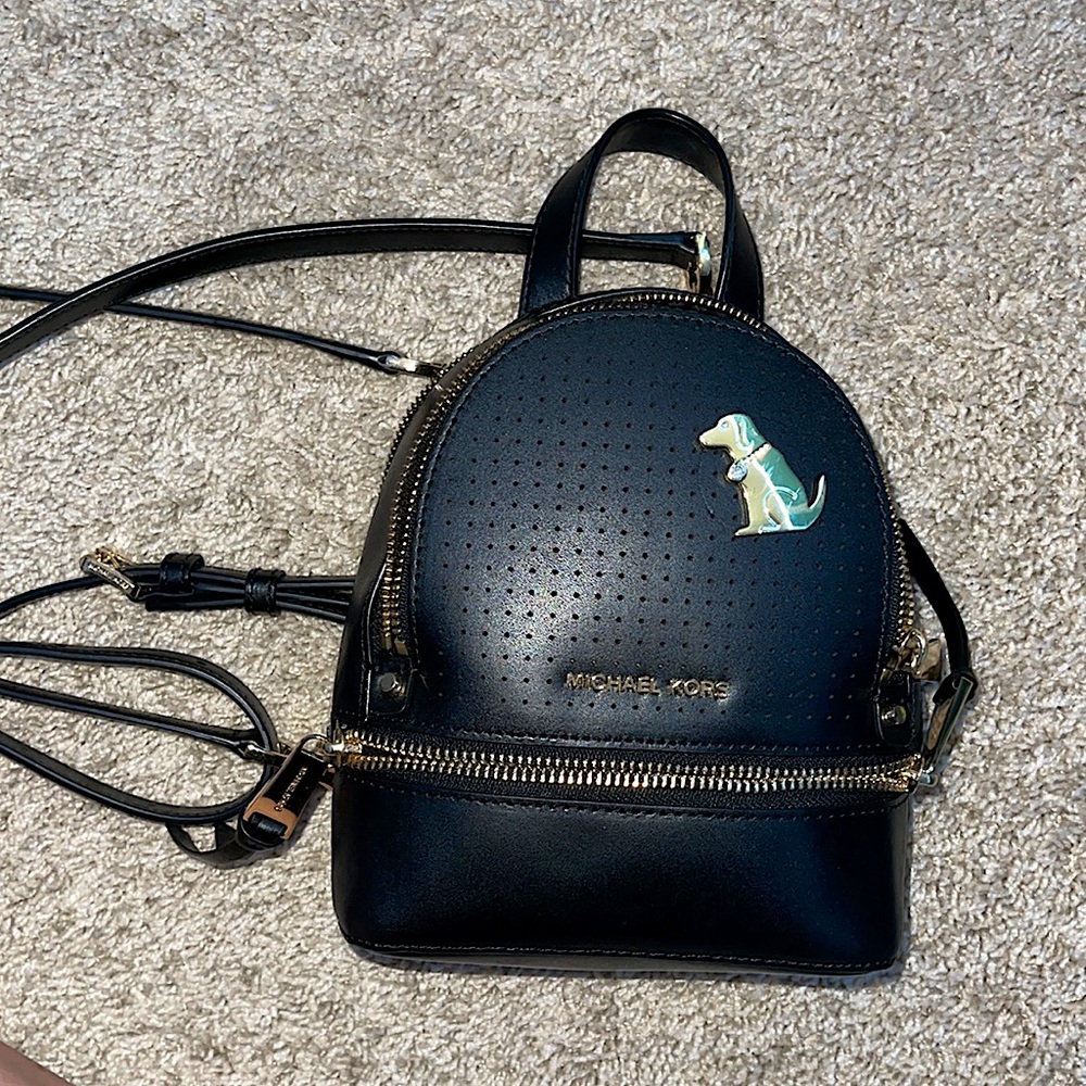 MICHAEL KORS WITH DOG (CAN TAKE OFF) AUTHENTIC BLACK MINI BACKPACK W/ 3 POCKETS